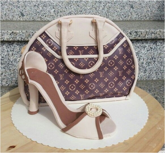 Kuchen and Bag Louis Vuitton Bag Cake and Gumpaste High Heel