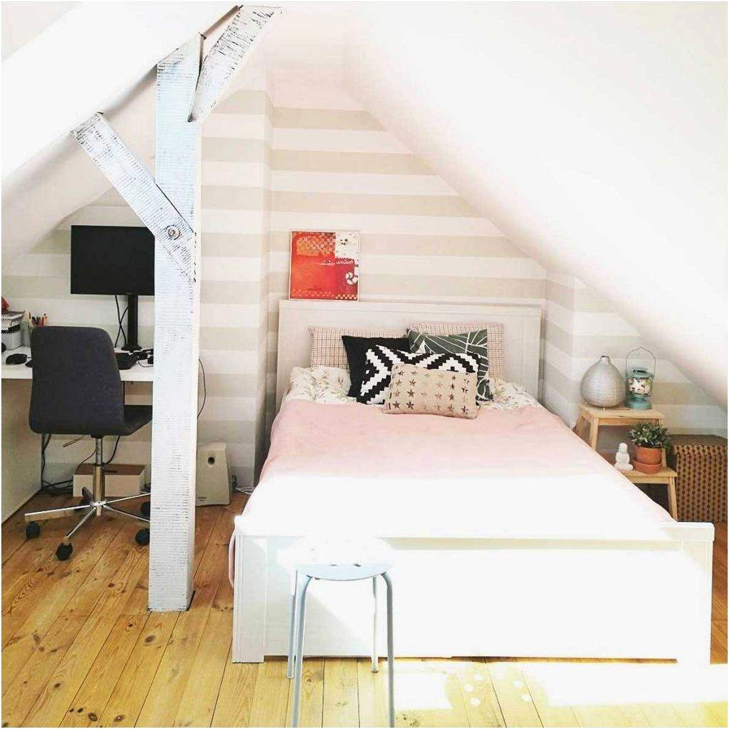 Schlafzimmer Dachschräge Weiß 32 Inspirierend Wohnzimmer Dachschräge Reizend