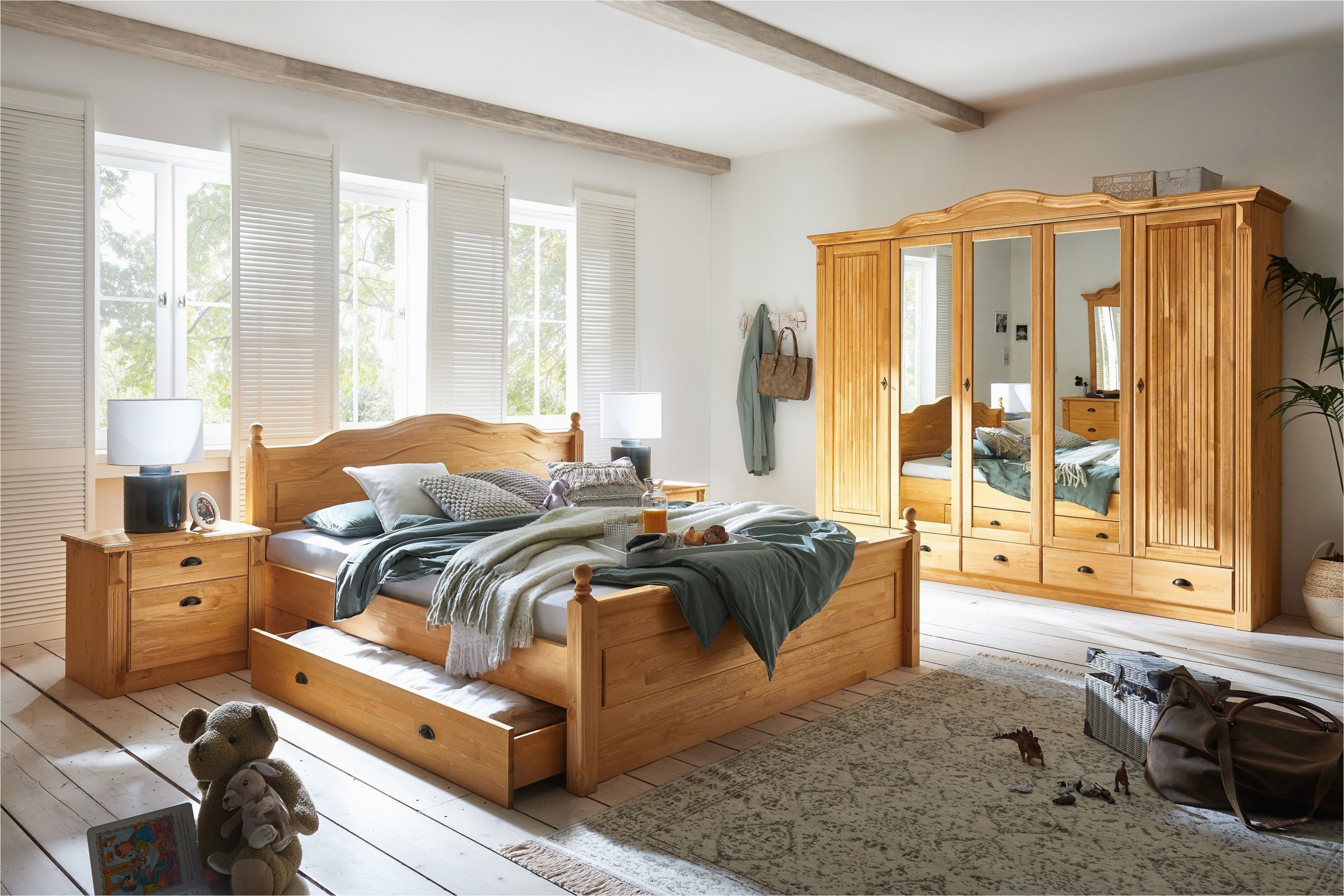 Schlafzimmer Vorhänge Bilder Deko Kommode Schlafzimmer