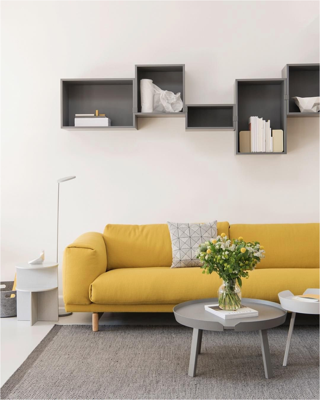 Wohnzimmer Gelbes sofa Pin Von Kaya Yüksel Auf Furniture