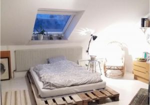 17 Qm Schlafzimmer Einrichten Diy Palettenbett Für Einen Gemütlichen Schlafbereich Diy