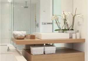 Badezimmer Design Holz Erstaunliches Bad Mit Großem Spiegel