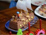 Deko Ideen Kuchen Kindergeburtstag Geburtstagskuchen In form Eines Piratenschiffs