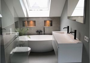 Einfache Badezimmer Ideen Einfache Einrichtung Des Bades Im 1 Stock Und Farbenspiel