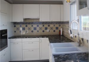 Küche Waschbecken Weiß Fliesen Im Landhausstil