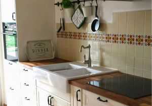 Küche Wasserhahn Leckt Fliesen Im Landhausstil