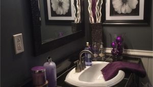 Lila Badezimmer Deko Black and Grey Bathroom with Lavender Accents