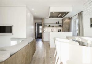 Moderne Küche Mit Altholz Küchenblock Mit Integriertem Esstisch