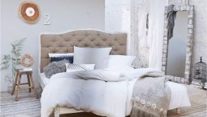 Schlafzimmer Ideen Vintage Bett Weiß Im Vintage Look Für Einen Luftig Stylischen