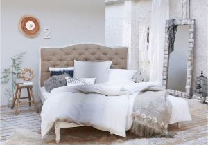Vintage Schlafzimmer Einrichten Bett Weiß Im Vintage Look Für Einen Luftig Stylischen